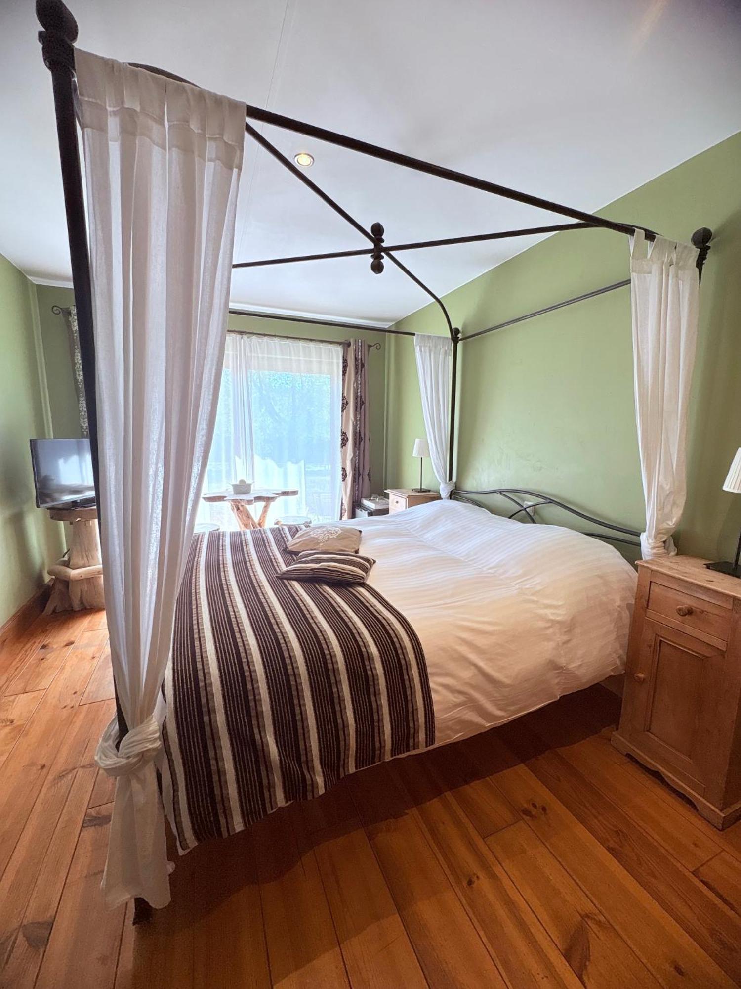 Bed and Breakfast Comme A La Ferme Durbuy Exteriér fotografie